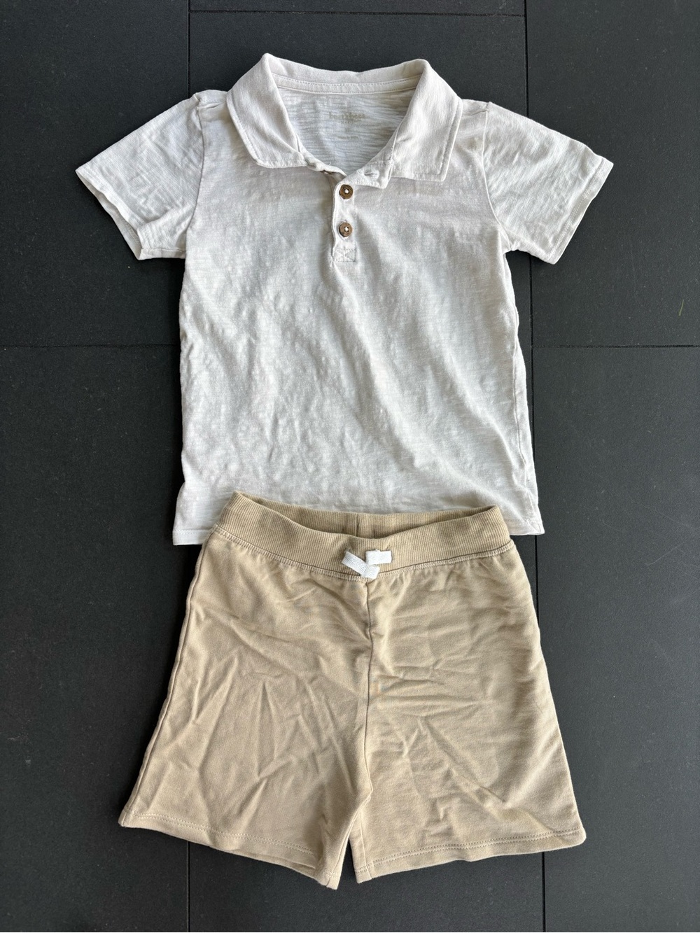 Burt’s Bees organic cotton polo shirt and shorts outfit, 3T